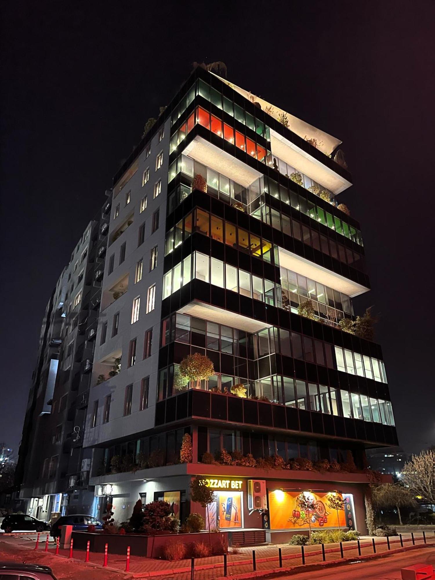 Sunlight Luxe Apartment Skopje Eksteriør billede